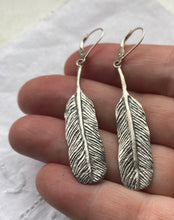 Load image into Gallery viewer, Feather Earrings