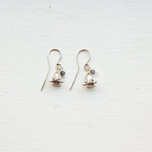 Load image into Gallery viewer, Bluebell Earrings