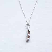 Load image into Gallery viewer, Pearls in the Pod Necklace