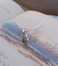 Load image into Gallery viewer, Hare Necklace