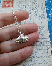 Load image into Gallery viewer, Moth silver Necklace