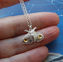 Load image into Gallery viewer, Moth silver Necklace