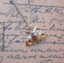 Load image into Gallery viewer, Moth silver Necklace