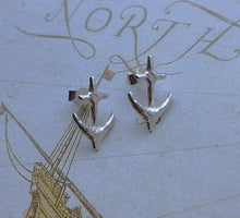 Load image into Gallery viewer, Anchor stud earrings