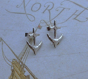 Anchor stud earrings