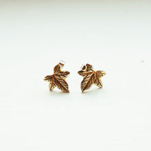 Load image into Gallery viewer, Ivy Leaf earrings
