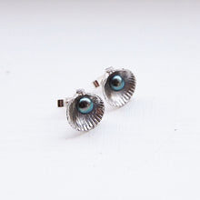 Load image into Gallery viewer, Cockle Shell &amp; Pearl Earrings