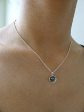 Load image into Gallery viewer, Cockle Shell &amp; Pearl Necklace
