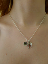 Load image into Gallery viewer, Three Shells Necklace