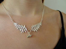 Load image into Gallery viewer, Wren and Fern Leaves Necklace